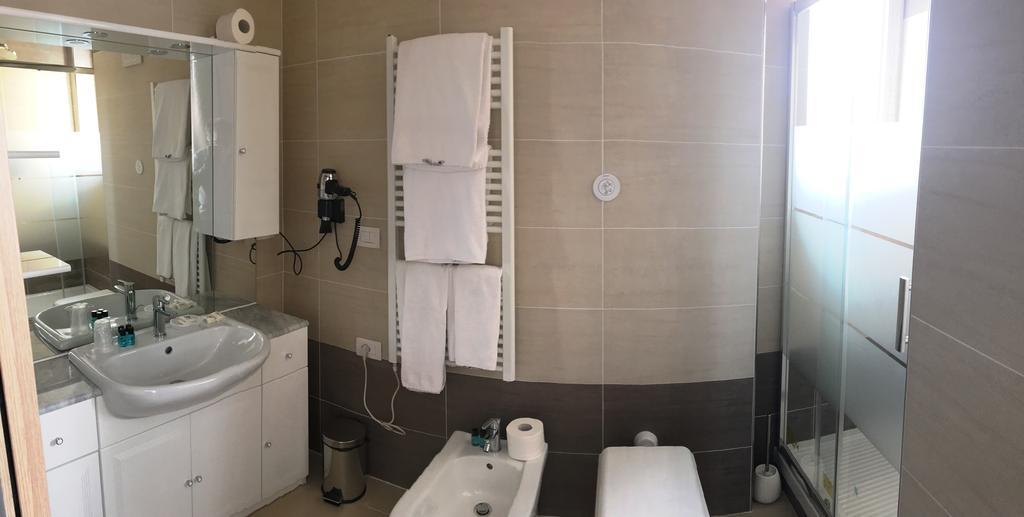 Residenza S.Event B&B Буччинаско Экстерьер фото