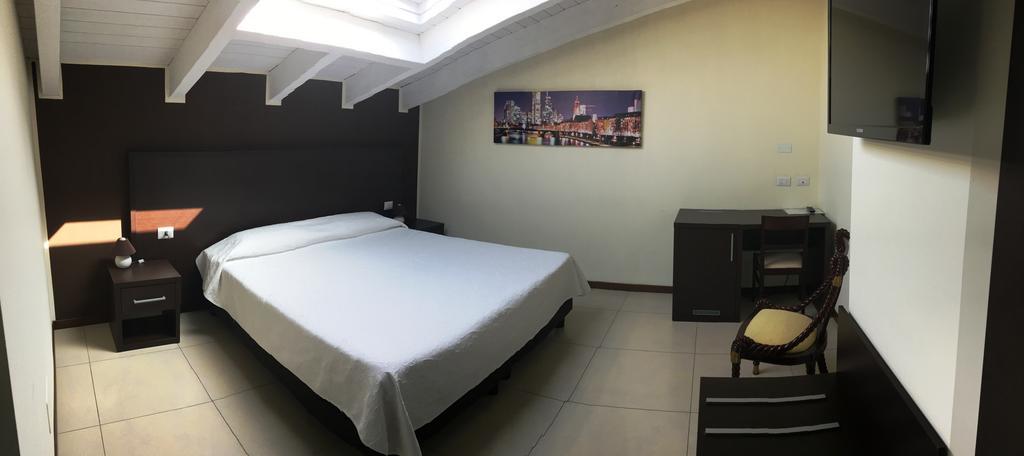 Residenza S.Event B&B Буччинаско Экстерьер фото
